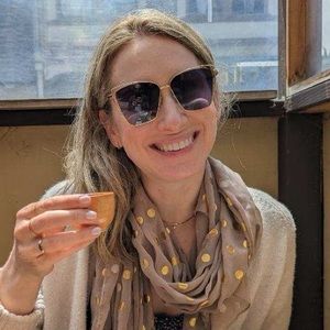 Meet your Posher, Elizabeth